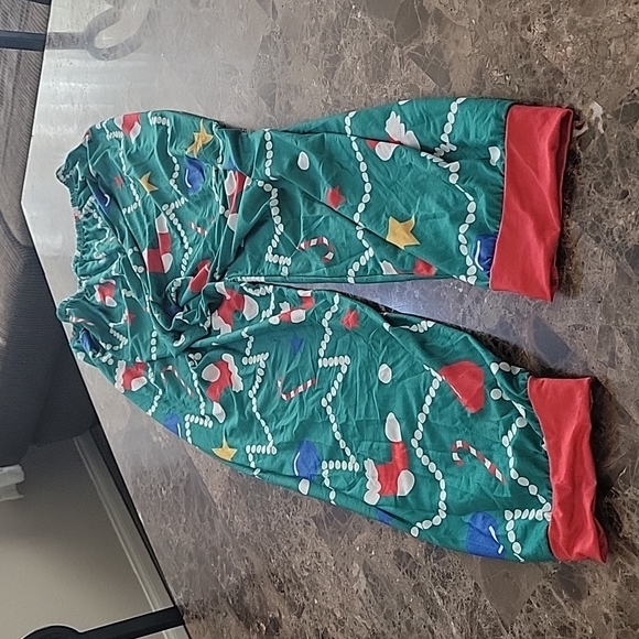 Comfy Christmas Pajama Set - Picture 10 of 10